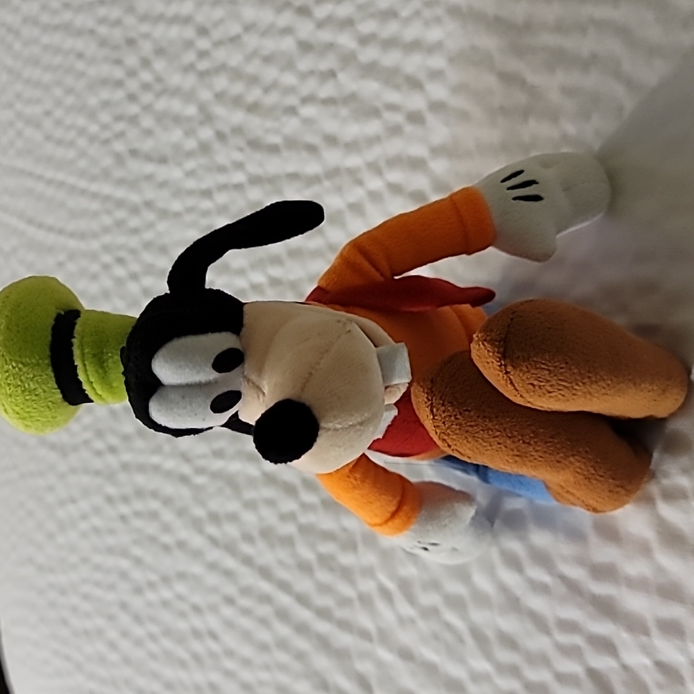 DISNEY, Goofy Plush